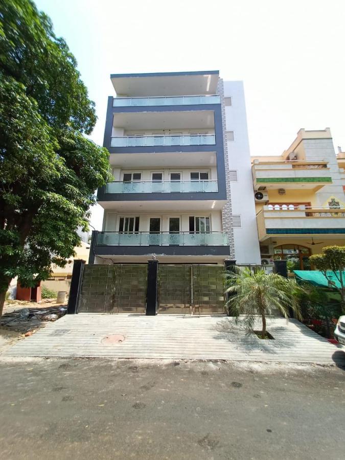 Nuab House - Near Fortis, Max, Medanta, Paras Hospitals And Huda Metro Gurgáon Exteriér fotografie